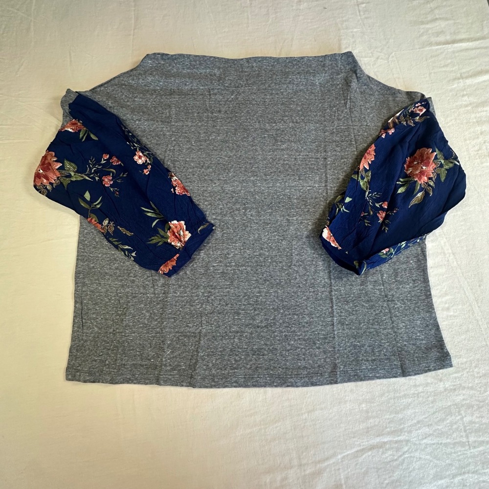 UMGEE Women's Gray Floral Sleeve Boat Neck Top Boho Dolman Size L NWT